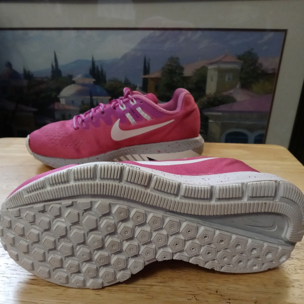 👟👟NIKE AIR PINK ZOOM STRUCTURE🛍👡GET YOUR PINK COLORS ON.👚🩱 - Picture 13 of 16